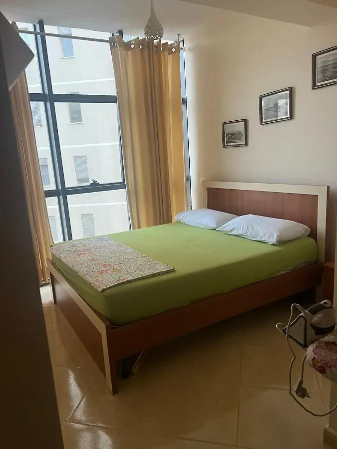 Mimi'S Beach Apartment Vlore